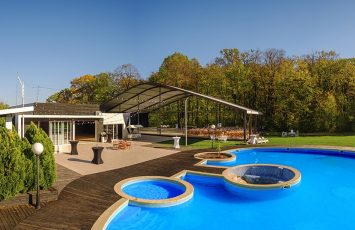 Nunta la padure piscina TreeHouse Lagoon