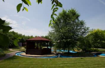 Petreceri de copii, locatii, locatie cu piscina - TreeHouse Lunguletu 11