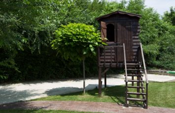 Petreceri de copii, locatii, locatie cu piscina - TreeHouse Lunguletu 11