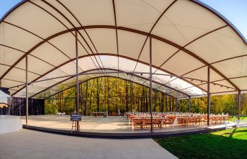 Nunta la padure, piscina TreeHouse LAgoon